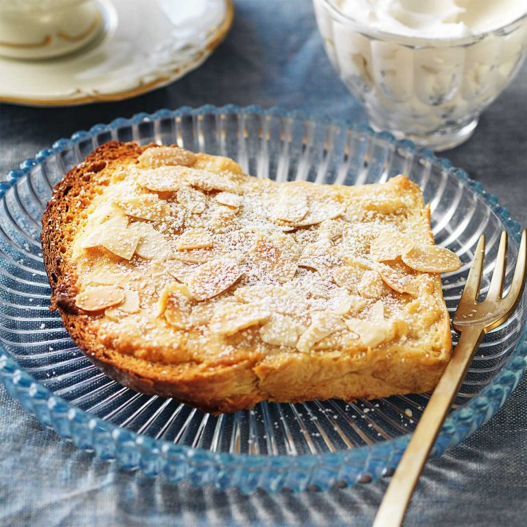 Använd gårdagens bröd och gör lyxig mandeltoast