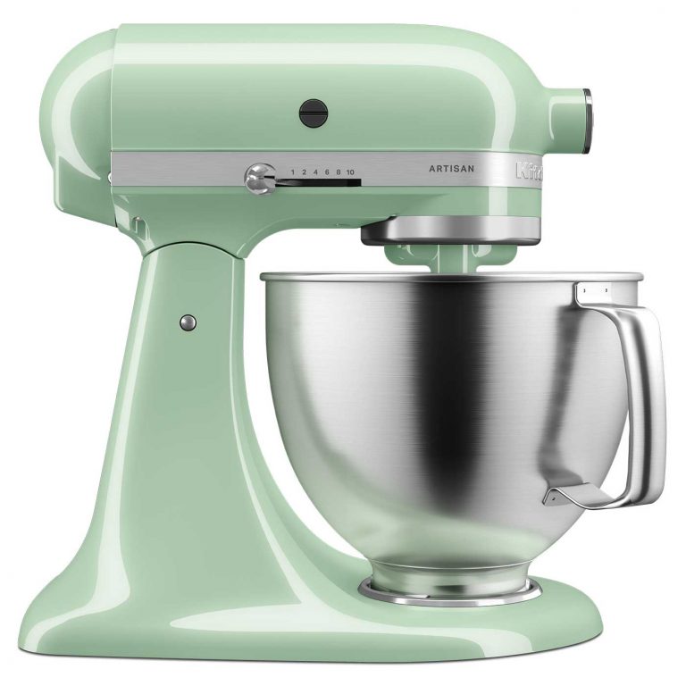 Ge pappa en gåva som kombinerar stil, kraft och funktionalitet i köket. KitchenAids ikoniska köksmaskin är en present som varar i generationer och inspirerar till kreativa matupplevelser.