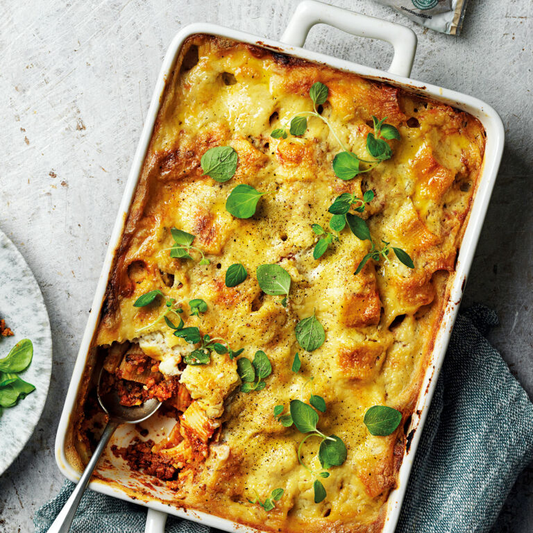 en enkel pastagratäng med färs. Perfekt för hela familjen.
